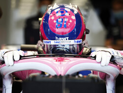 De seatfitting van Lance Stroll bij Aston Martin F1 Team