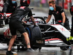 Romain Grosjean start vanuit pitlane na overtreden regels