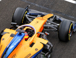 McLaren heeft te weinig onderdelen door crash van Carlos Sainz