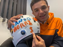 Dit is het helm design van Lando Norris voor de Britse GP