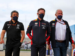 Red Bull-bazen onthullen: exit uit F1 kan altijd  via een achterdeurtje