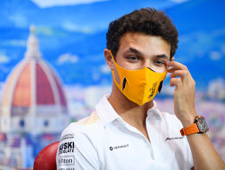 Lando Norris snapte niets van crash Sainz: "Probeerde hij de held uit te hangen of wat?"