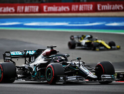 Mercedes over flitsende herstart Hamilton: ''DAS speelde een belangrijke rol''