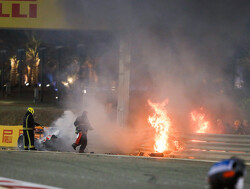 Foto verbrande helm Grosjean duikt op