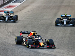 Max Verstappen domineert van start tot finish en wint GP Abu Dhabi