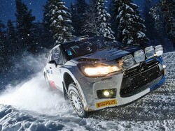 Valtteri Bottas verkent proeven van de Arctic Lapland Rally