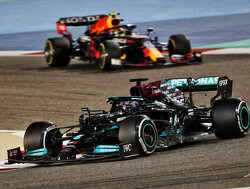 Lewis Hamilton in totaal 29 keer over de schreef in bocht 4