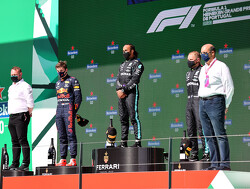 Hamilton, Bottas en Verstappen breken met zijn drieën nieuw F1-record