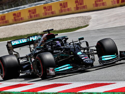 Samenvatting kwalificatie GP Spanje: Hamilton pakt honderdste pole position, Verstappen tweede en Bottas derde