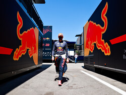 Vader Jos wil het beste voor zoon Max  Verstappen: "Red Bull moet gat naar Mercedes dichten"