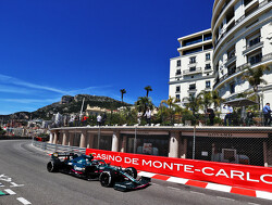 Lewis Hamilton verrast door snelheid van Ferrari in Monte Carlo