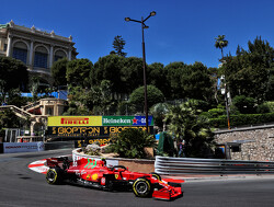 Ferrari-coureurs zetten Hamilton en Verstappen op 4 tienden tijdens tweede vrije training voor de Grand Prix van Monaco
