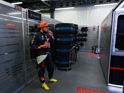 Max Verstappen droeg de schoenen van Sergio Perez, maar waarom?