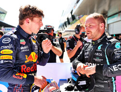 Hakkinen ziet dat het voor Max Verstappen moeilijker is om wereldkampioen te worden dan voor Lewis Hamilton