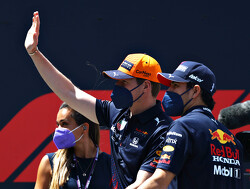 Sergio Perez zegt de druk aan te kunnen als teamgenoot van Max Verstappen bij Red Bull Racing