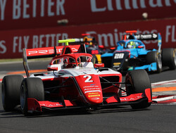 Leclerc scoort eerste zege van 2022 op Silverstone