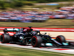  Samenvatting Kwalificatie F1 GP Hongarije:   Lewis Hamilton deelt flinke klap uit aan Verstappen
