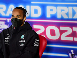 Lewis Hamilton: "Ik heb mij niet verdiept in de zwakke kanten van George Russell"