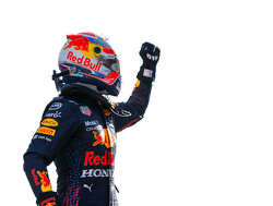  Samenvatting F1 Dutch Grand Prix:  Max Verstappen wint Dutch GP op Zandvoort en pakt WK-leiding terug van Lewis Hamilton