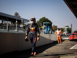 Priestley over mogelijke motorstraf : "Dan komt Verstappen weg met Monza-straf"