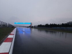 FIA in beraad over derde vrije training: veel regen op komst