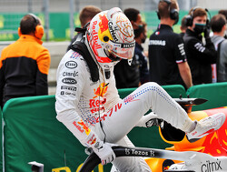 Max Verstappen grapt na crash: "No Mickey, no, no, no!"