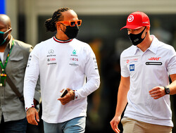 Lewis Hamilton en Kimi Raikkonen op het matje bij de FIA om foutjes eerste training in Mexico