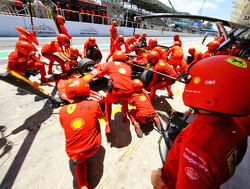 Ferrari laat Mercedes en Red Bull achter zich bij pitstops