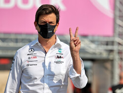 Wolff relieved with the cancellation of team bosses parade Miami