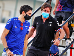Ocon schiet teammaat Alonso te hulp: "Iets wat ik teruggeef na Boedapest"
