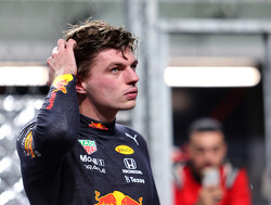 Max Verstappen naar stewards geroepen voor crash met Hamilton