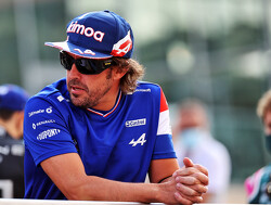 Alonso: Aston Martin viert geen feest 'totdat er gewonnen wordt'