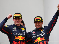  Video:  Verstappen en Perez lachen zich rot in Miami