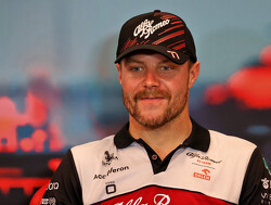  Video:  Bottas geeft Hamilton een bijzondere foto