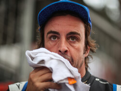 Alonso kampt met handblessure: "Het is een rommeltje"