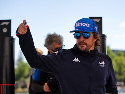 Alonso verklaart tegenvallende race: "Enige antwoord is de motor"