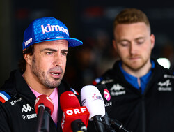 Alpine wil Alonso niet vroegtijdig ontslaan: "Hij presteert op een hoog niveau"