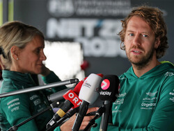Vettel duidelijk over toekomst: "Ga er de aankomende weken over nadenken"