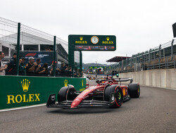 Herbert zet vraagtekens bij strategie Ferrari: "Je hoeft het de coureur niet te vragen"