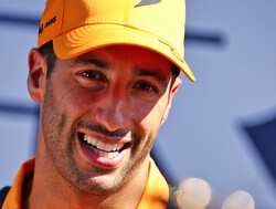 Ricciardo wil dat Hamilton in F1 blijft: ''Het is leuk om met hem te strijden''
