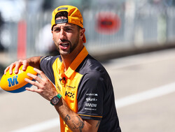  Video:  Ricciardo vergist zich in naam van Russell