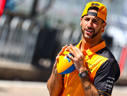  Video:  Ricciardo ontmoet bekende imitator Conor Moore