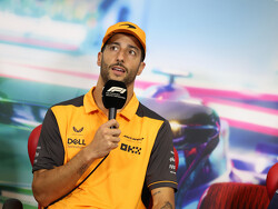 Ricciardo baalt van Magnussen-crash: "Incidenten in eerste ronde zijn verschrikkelijk"