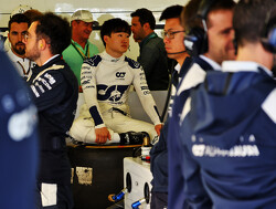 Tsunoda 'in schok' na crash met Ricciardo: "Heel erg jammer"