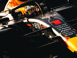  Uitslag kwalificatie Abu Dhabi:  Verstappen pakt pole en Perez bezorgt Red Bull eerste startrij