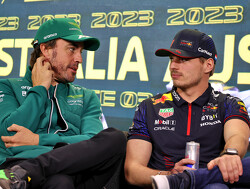 Applaus voor Alonso: "In een Red Bull is het net zo snel als Max"