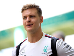 Mick Schumacher maakt volgende week eerste Mercedes-meters