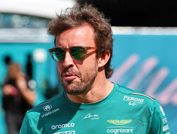 Alonso grijnst na tweede tijd: "Ik genoot van deze rondjes