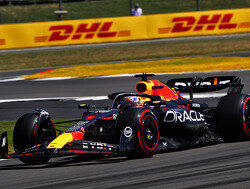  Uitslag kwalificatie Groot-Brittannië:  Verstappen pakt pole en verslaat verrassende McLarens