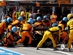 McLaren grijpt de macht bij Italiaanse pitstops